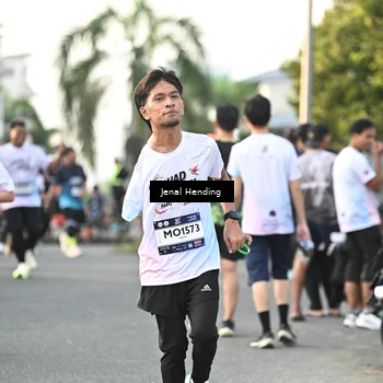 Runner Photo 7701795