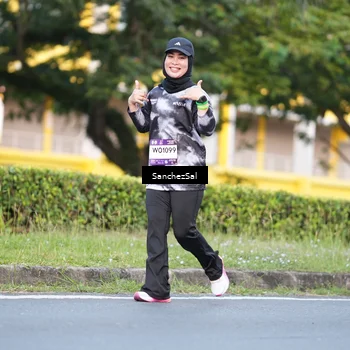 Runner Photo 7701797