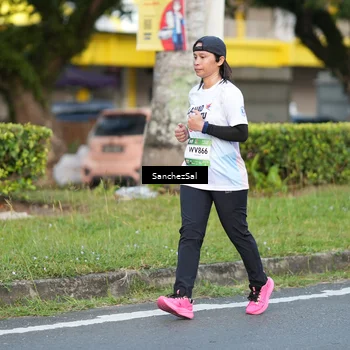 Runner Photo 7701809