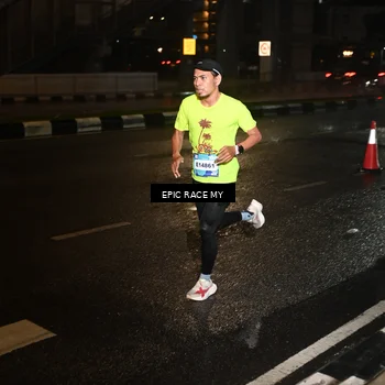 Runner Photo 7701811
