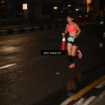 Runner Photo 7701813