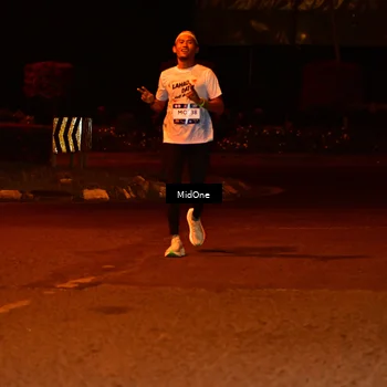 Runner Photo 7701817