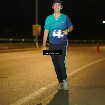 Runner Photo 7701825