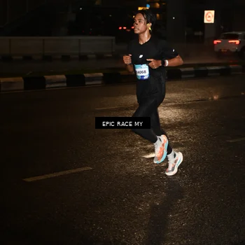 Runner Photo 7701834