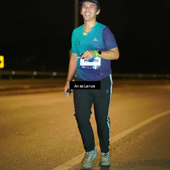 Runner Photo 7701840
