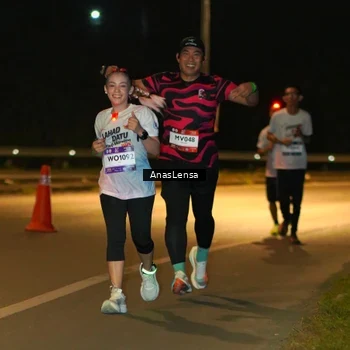 Runner Photo 7701848
