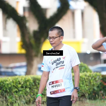 Runner Photo 7701854