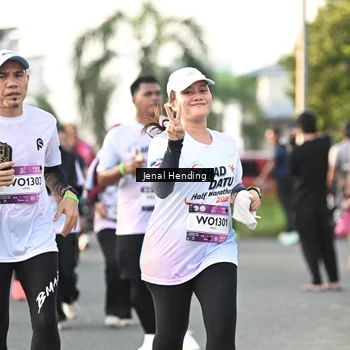 Runner Photo 7701861