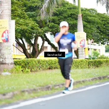 Runner Photo 7701875