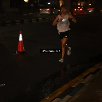 Runner Photo 7701895