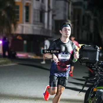 Runner Photo 7701911
