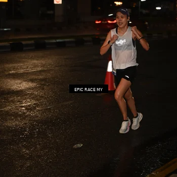 Runner Photo 7701912