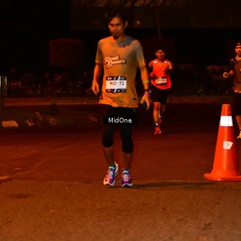 Runner Photo 7701914