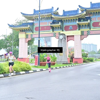 Runner Photo 7701925