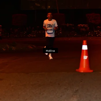 Runner Photo 7701926