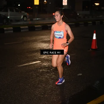 Runner Photo 7701942