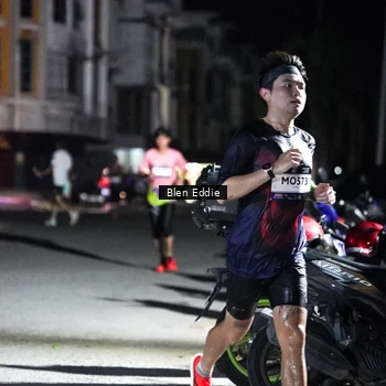 Runner Photo 7701948