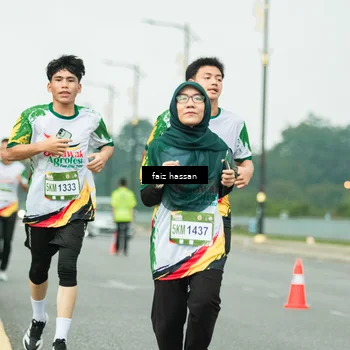 Runner Photo 7701949