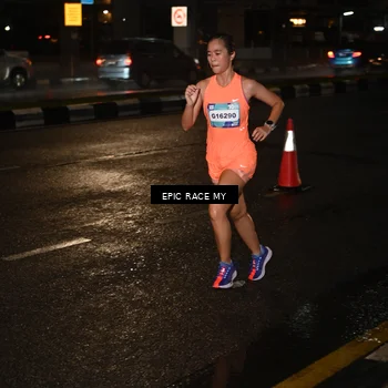Runner Photo 7701964
