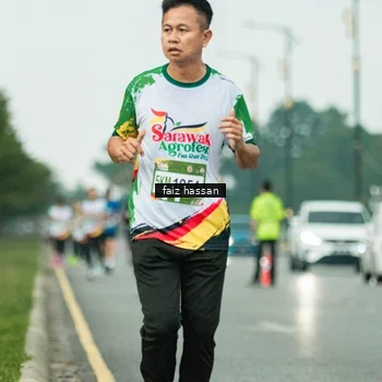 Runner Photo 7701975