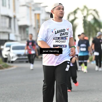 Runner Photo 7701978