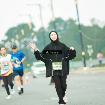 Runner Photo 7701981