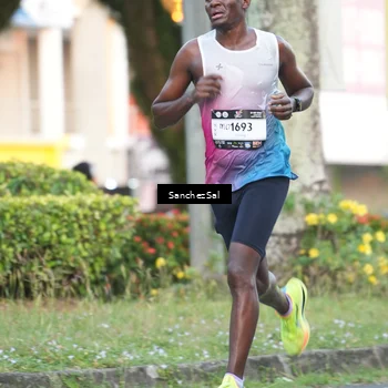 Runner Photo 7701988