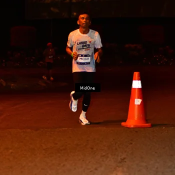 Runner Photo 7701992