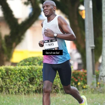 Runner Photo 7702003