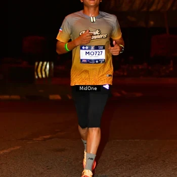 Runner Photo 7702004