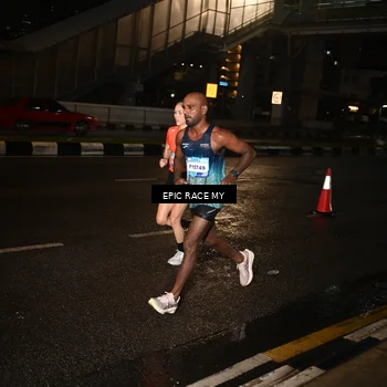 Runner Photo 7702013