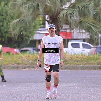 Runner Photo 7702025