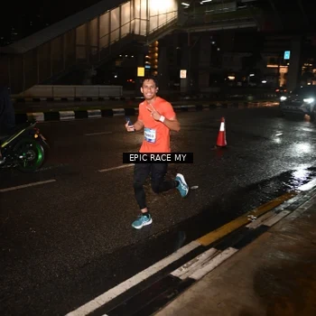 Runner Photo 7702030