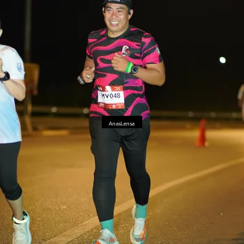 Runner Photo 7702032