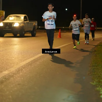 Runner Photo 7702036