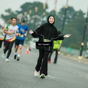 Runner Photo 7702039