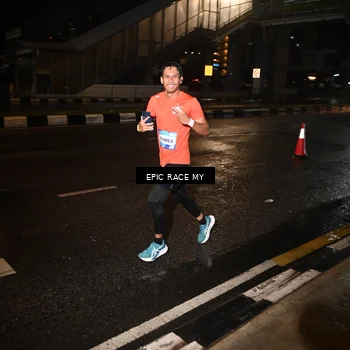Runner Photo 7702042