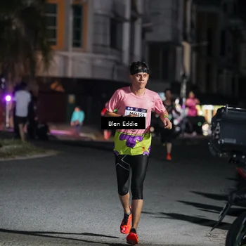 Runner Photo 7702047