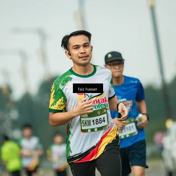 Runner Photo 7702050