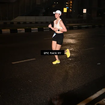Runner Photo 7702054