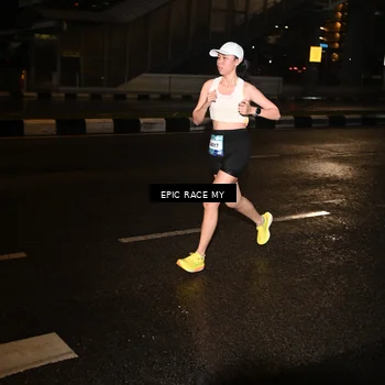 Runner Photo 7702066