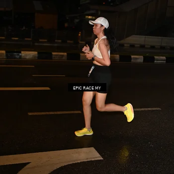Runner Photo 7702071