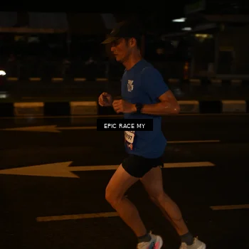 Runner Photo 7702079
