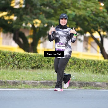 Runner Photo 7702094
