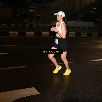 Runner Photo 7702096
