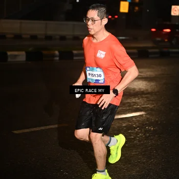 Runner Photo 7702097