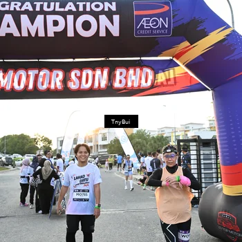 Runner Photo 7702113