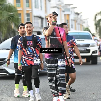 Runner Photo 7702124