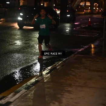 Runner Photo 7702128