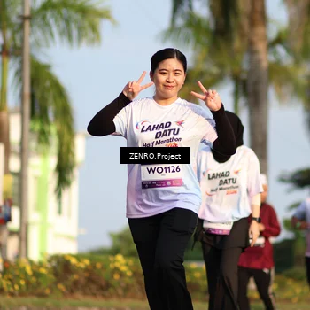 Runner Photo 7702133